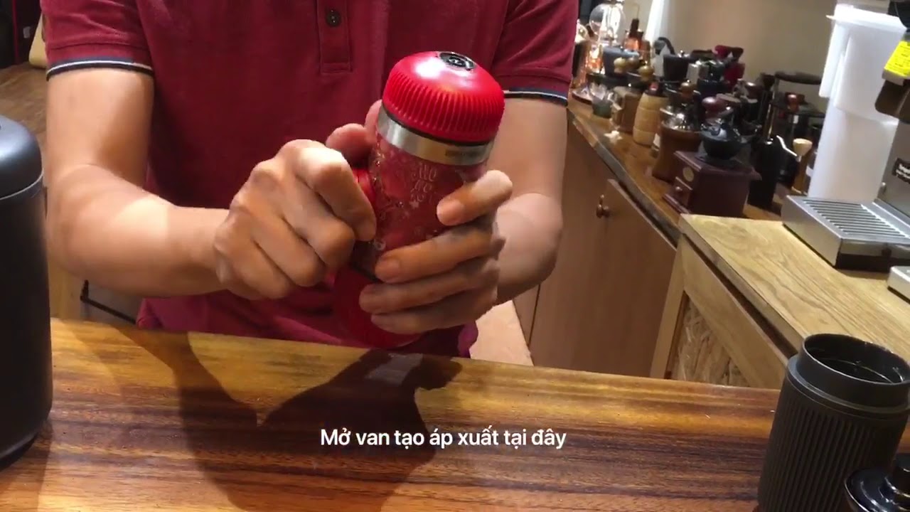 Trải Nghiệm Wacaco Nanopresso — Pha Espresso Đơn Giản