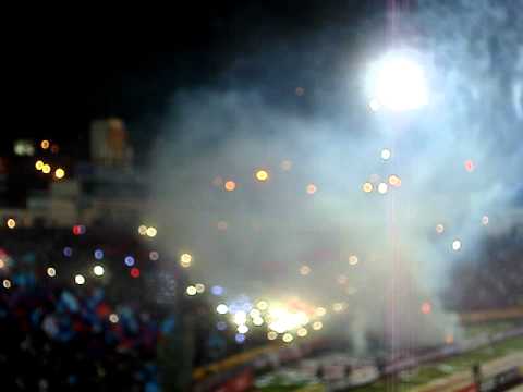 "RECIBIMIENTO DEPORTIVO QUITO - liga" Barra: Mafia Azul Grana &bull; Club: Deportivo Quito