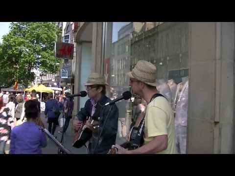 A day in the life of a busker. A mini-docu about me busking in sheffield