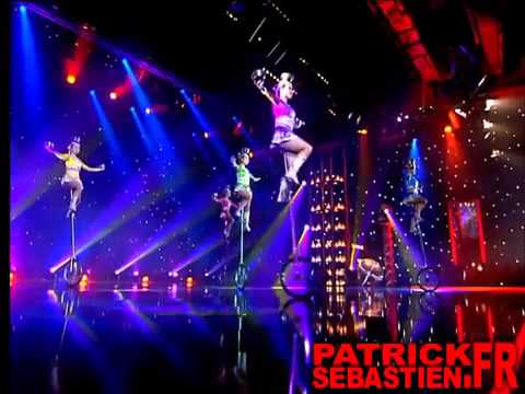 Stars of Beijing's Circus   Bowls Unicycle act   The world greatest Cabaret‬ ayman sat