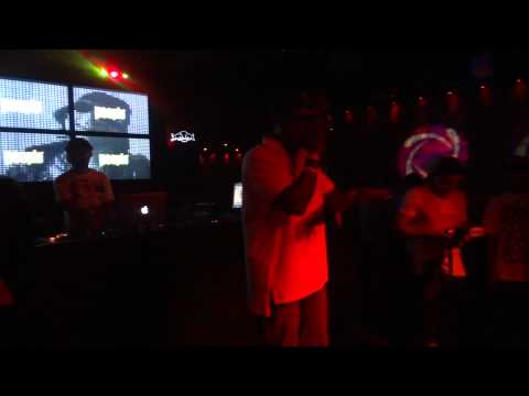 PEOPLE CLUB RJ - DUGHETTU E DOM CAPUTINO