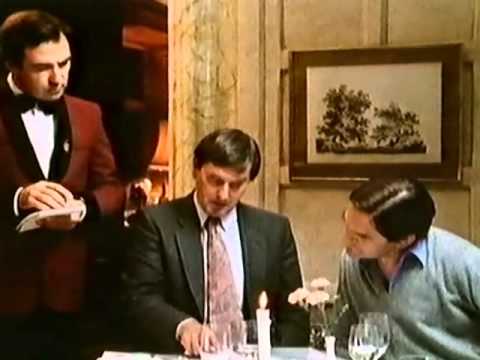 Episode 10 – How to handle a wine with Hugh Johnson