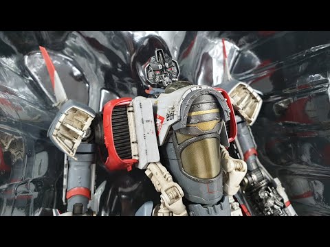Transformers Blitzwing Bumblee Review ThreeZero