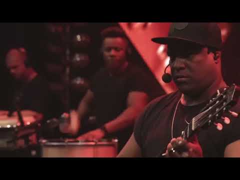 VITINHO - Uma Estrela / Eu Tenho Muito Mais / No Meu Olhar Feat. Pique Novo (Ao Vivo)