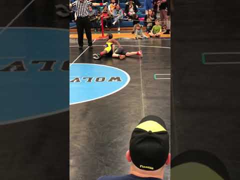 Youth wrestling