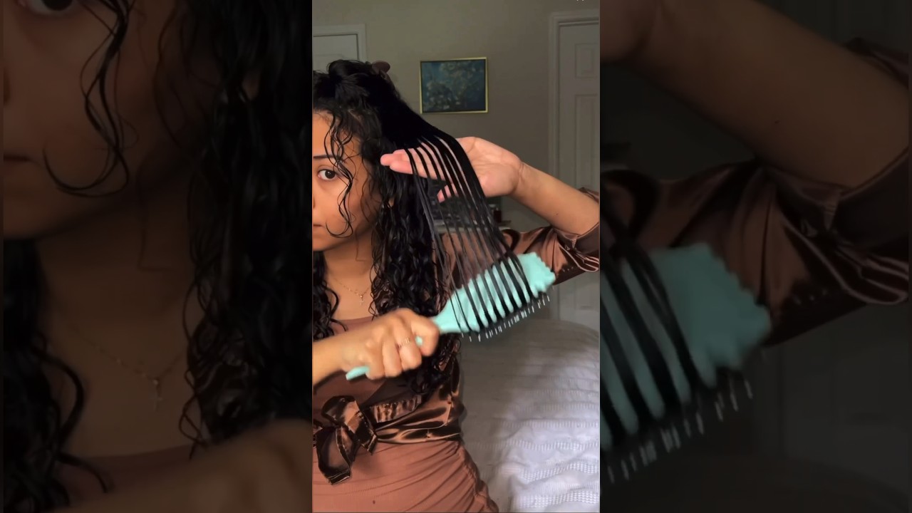 We are OBSESSED with her results using our new #definebrush 💕 #bouncecurl #curlyhair #curls