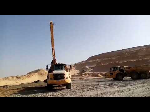 Volvo Equipment A40G working in desert #machinereviews