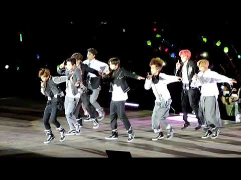 190118 SMTOWN in Chile - NCT 127 'Simon say'