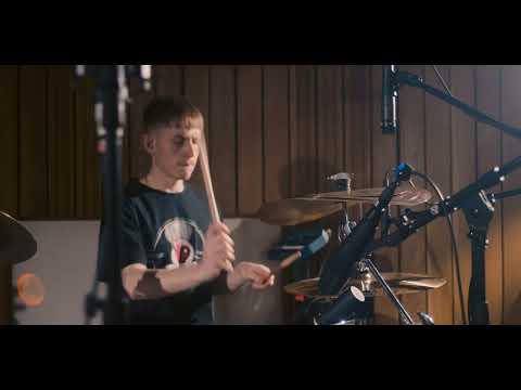 Alexander Flood - Berlin (Official Studio Video)