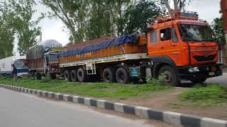preview picture of video 'INDIA TRUCK STRICK |2.5 Km Jam 2018'
