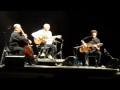 Gilberto Gil cantando "Das duas, uma"