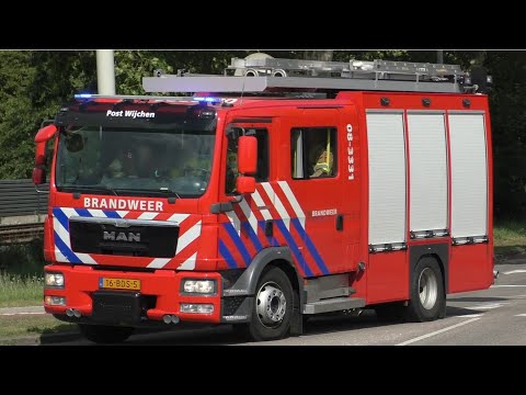 Prio 1 Tankautospuit 08-3331 met spoed naar verschillende meldingen in Wijchen