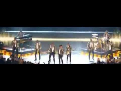 Bruno Mars Ft Red Hot Chili Peppers - 1/2 Time Super Bowl XLVlll