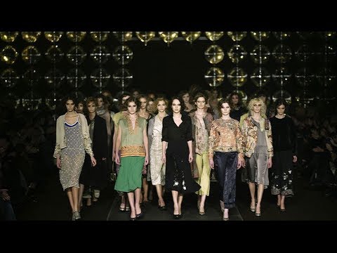 DRIES VAN NOTEN 048 Women’s Autumn/Winter 2004-2005 Fashion Show