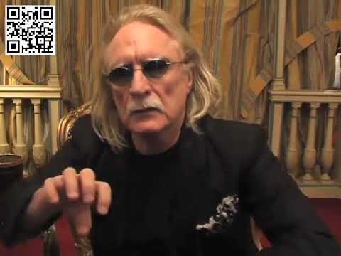 Christophe à l'hôtel Raphaël   050708