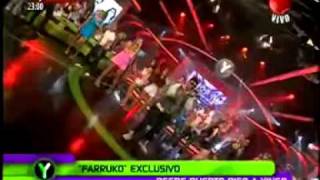 FARRUKO   HOY Y HOLA BEBA ( EN VIVO @YINGO CHILE 2011 ).mp4