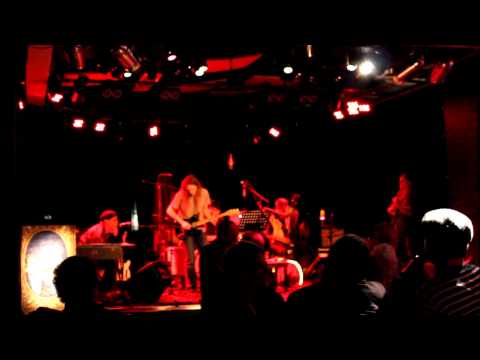 Som Waits & Martin Karlsson - Green grass (Tom Waits cover live 2013-11-16))