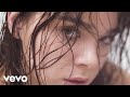 Videoklip Hailee Steinfeld - Wrong Direction  s textom piesne