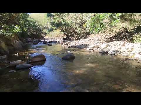 TEJUTLA, CHALATENANGO 🇸🇻🌊 El Río Grande, una joya natural que llena de orgullo a nuestra gente.