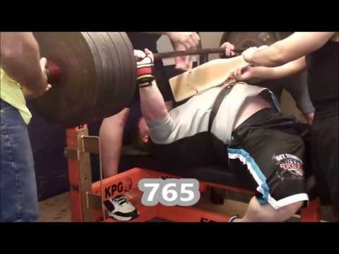 Henry Thomason - Evil Twin Powerlifting Gear !!!! Black Widow Bench Training - 945 lbs/ 429.55 kg