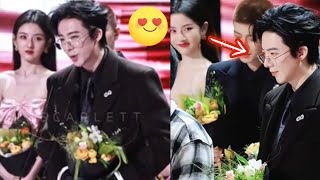 Download lagu OMG! Liu Yuning & Song Zuer Reveal a Series of Suspicious Interactions at iQIYI Scream Night 2025 mp3