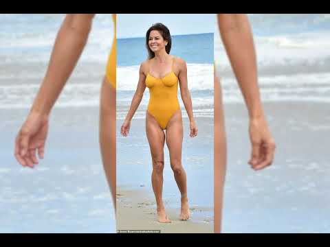 Brooke Burke Pics