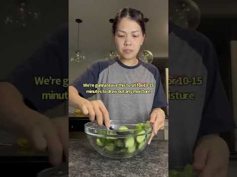 This cucumber kimchi is SOOO refreshing!!