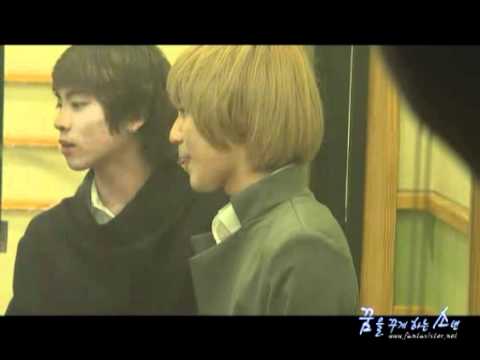 [fancam] 101005 SHINee taemin sticks out tongue @ Sukira KTR