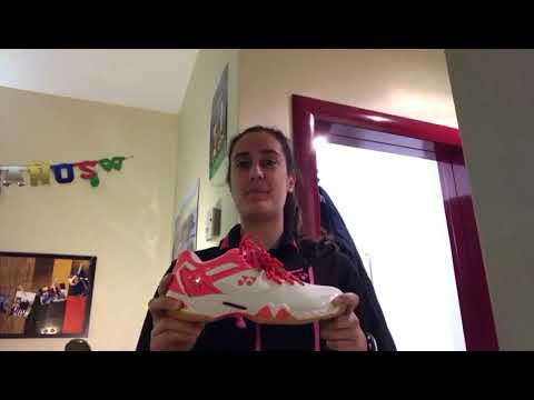 Clara Azurmendi se une a nuestra campaña Zapatillas Solidarias👟🔝🏸