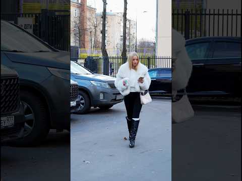 Вот так с мамой и познакомились🤣