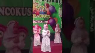 Download lagu tarian islami terpopuler - isyfa'lana mp3 Download lagu tarian islami terpopuler - isyfa'lana mp3