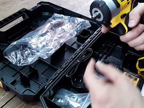 Гайковёрт DeWALT DCF903P1 ударный, аккумуляторный, бесщёточный