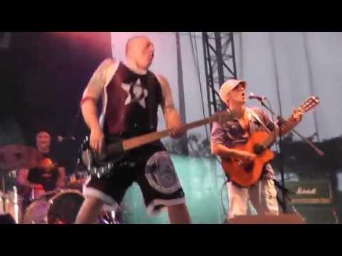 Manu Chao  La Ventura concert Laas 2013 (part 1)