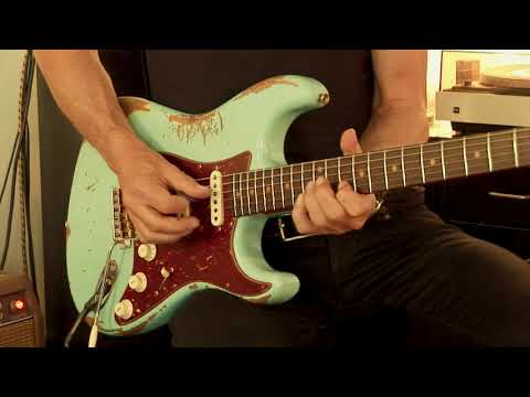 2022 Fender Custom Shop 1957 Stratocaster Heavy Relic Daphne Blue image 12