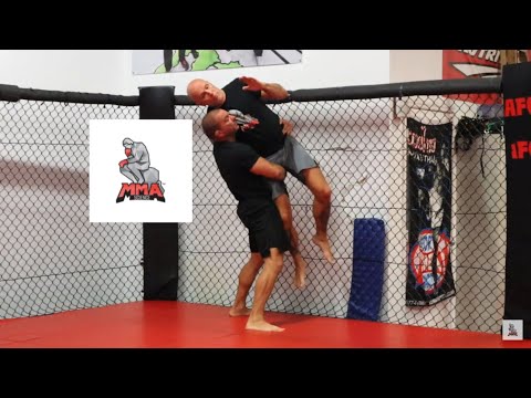 3 Effective Takedowns off the Cage for MMA