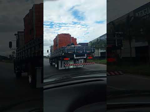 chamar na atenção na 040 próximo Valparaíso de Goiás