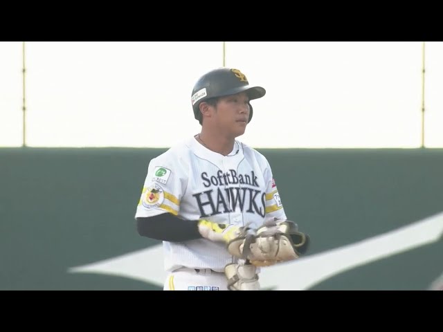 【ファーム】連打で先制!! ホークス・井上朋也 センターオーバーのタイムリー2ベースヒット!!  2023年8月26日 福岡ソフトバンクホークス 対 阪神タイガース