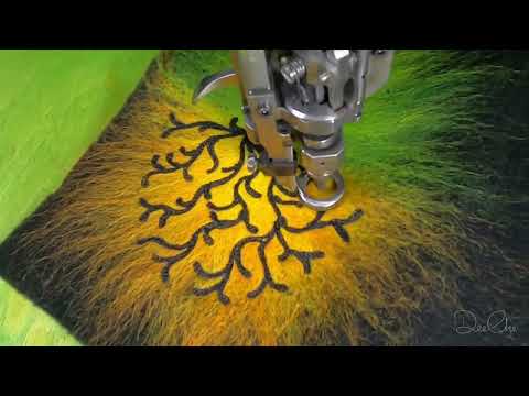 Tree of life, freehand, freestyle, Cornely chainstitch in real time.