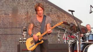 Keith Urban &quot;Love&#39;s Poster Child&quot;  Live @ Musicfest