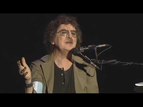 Charly Garcia - Deberías saber por qué (TREATRO GRAN REX 2011).