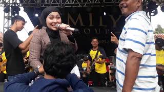 Download lagu Menyesal ~ Selvy Anggraeni || Familys Group mp3 Download lagu Menyesal ~ Selvy Anggraeni || Familys Group mp3