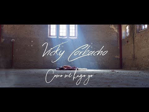 Vicky Corbacho - CÓMO ME HAGO YO | SALSA HIT 2022 - Videoclip Oficial