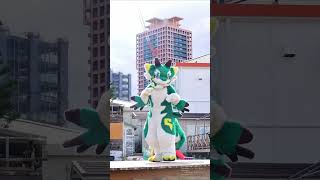 Fursuit Dragon Takes a Walk on the Beach | ケモノ着ぐるみでビーチを歩いてみた #shorts
