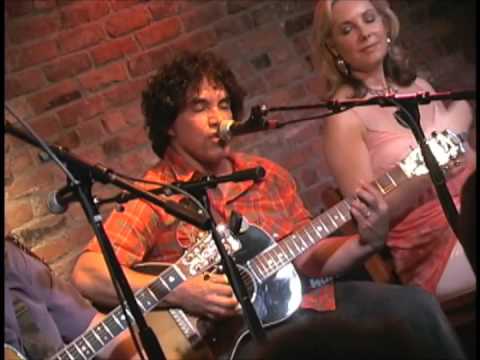 John Oates - Maneater - Acoustic - Live at the New York Songwriters Circle