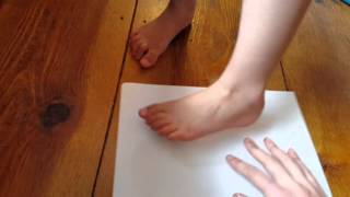 How to Measure Your Foot for Custom Sock Fit using the Fish Lips Kiss heel method
