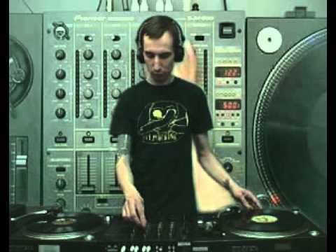 Chizh @ RTS.FM Studio - 06.04.2009: DJ Set