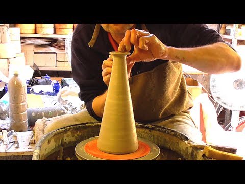 Throwing / Making a Triangular Pottery Vase on the Wheel