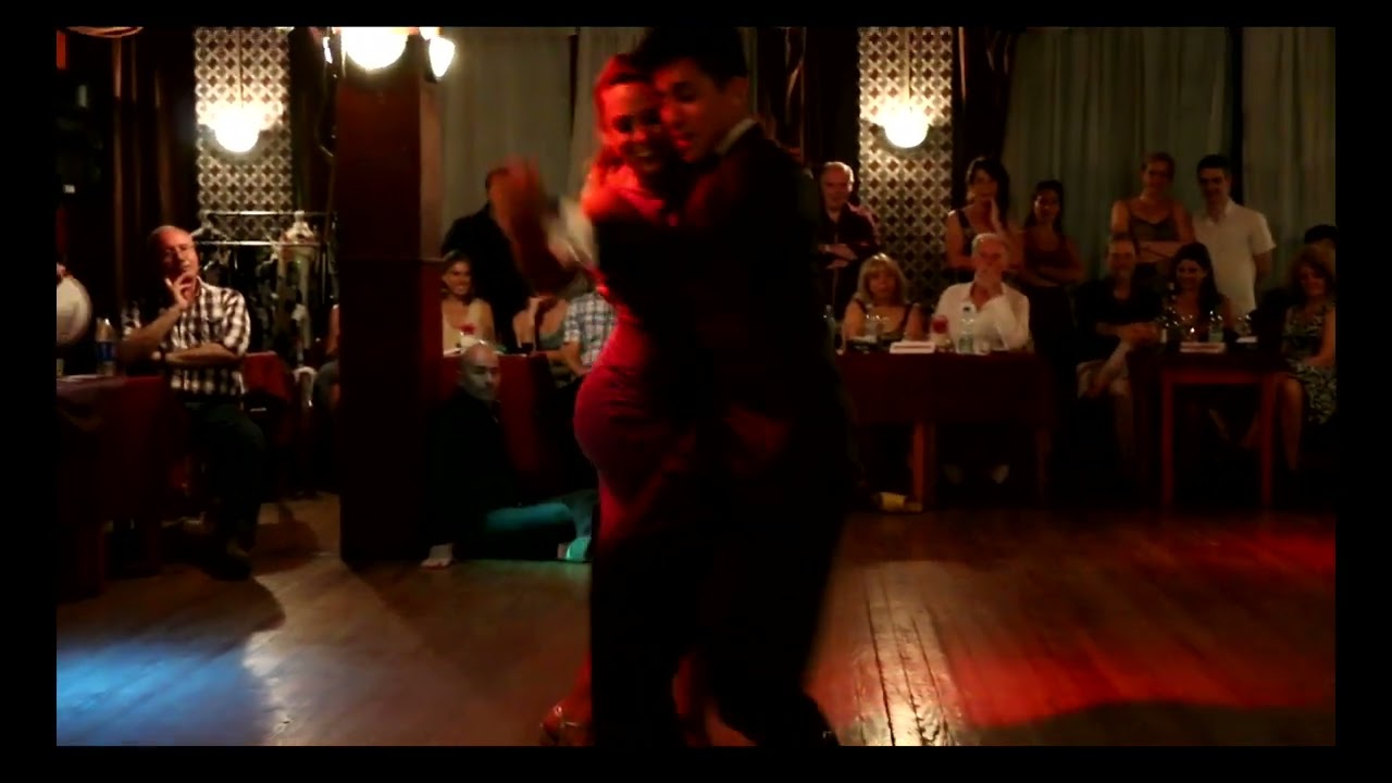 "Campo Afuera" - Gaby Mataloni y Krishna Olmedo