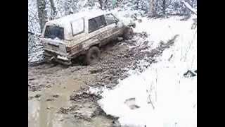 preview picture of video 'Toyota 4Runner Texas Snow Mud Hillclimb'