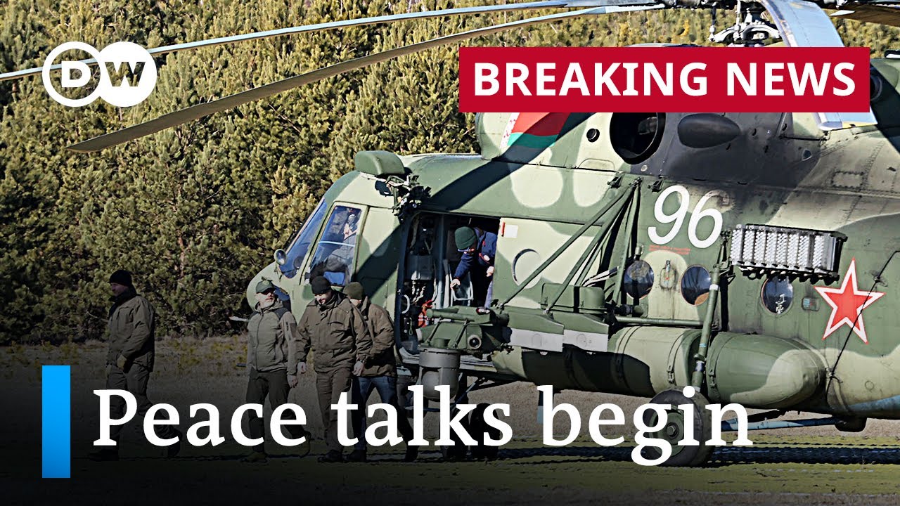 Ukraine and Russia negotiators meet for peace talks at Ukraine-Belarus border | DW News